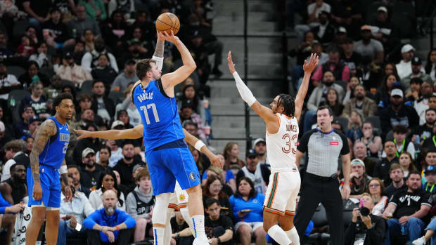 Luka Doncic, Dallas Mavericks, San Antonio Spurs